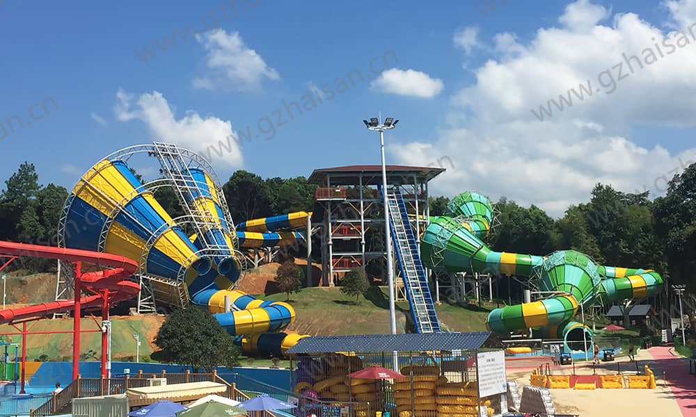 湖南长沙乐水魔方水世界超级龙卷风、暴风谷组合滑道