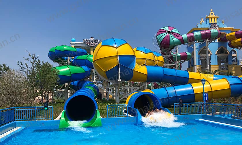 浙江宁波大目湾阿拉的海水上乐园巨龙传奇