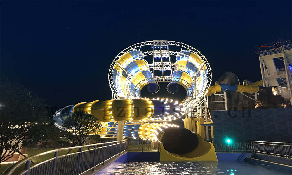 室内水上游乐设施中心：欢乐无限的水上乐园