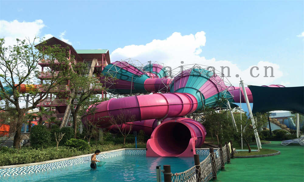 水上乐园管理中如何提升园区的美食和餐饮体验？