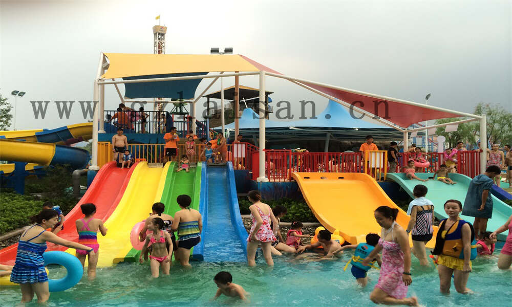 定制水上游乐设备价格贵吗？